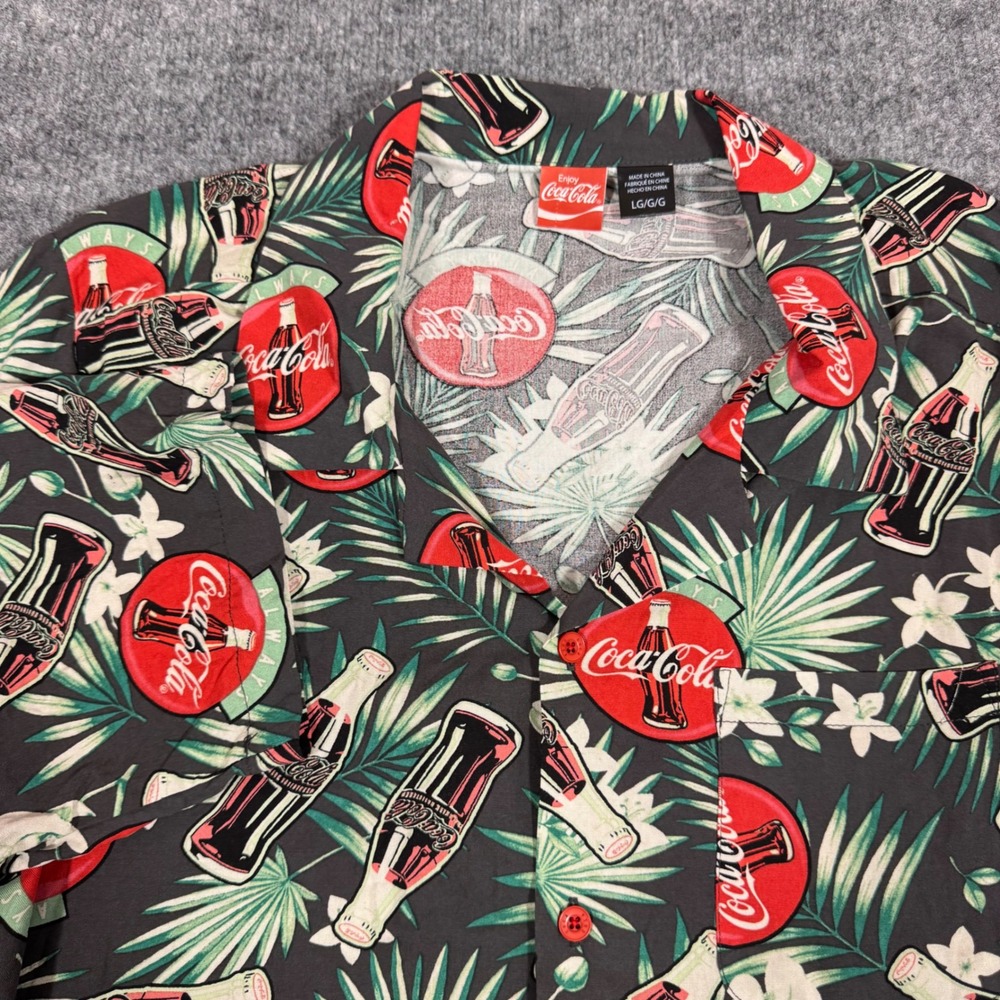 Coca-Cola Hawaiian Shirt Tropical Palm Leaf Print Mens Large Black Rayon EUC